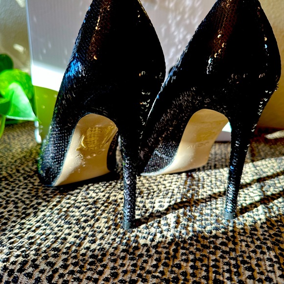 BLACK SEQUIN HEELS - Picture 3 of 10